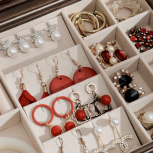 Boite de rangement à bijoux en bois