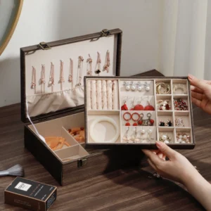 Boite de rangement à bijoux en bois