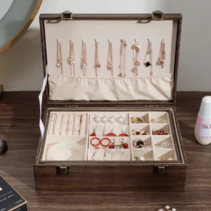 Boite de rangement à bijoux en bois