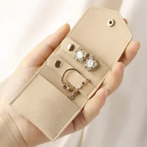 Petite pochette pour bijoux